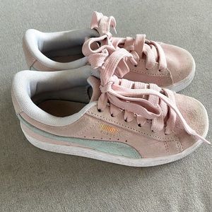 Little girls puma shoes